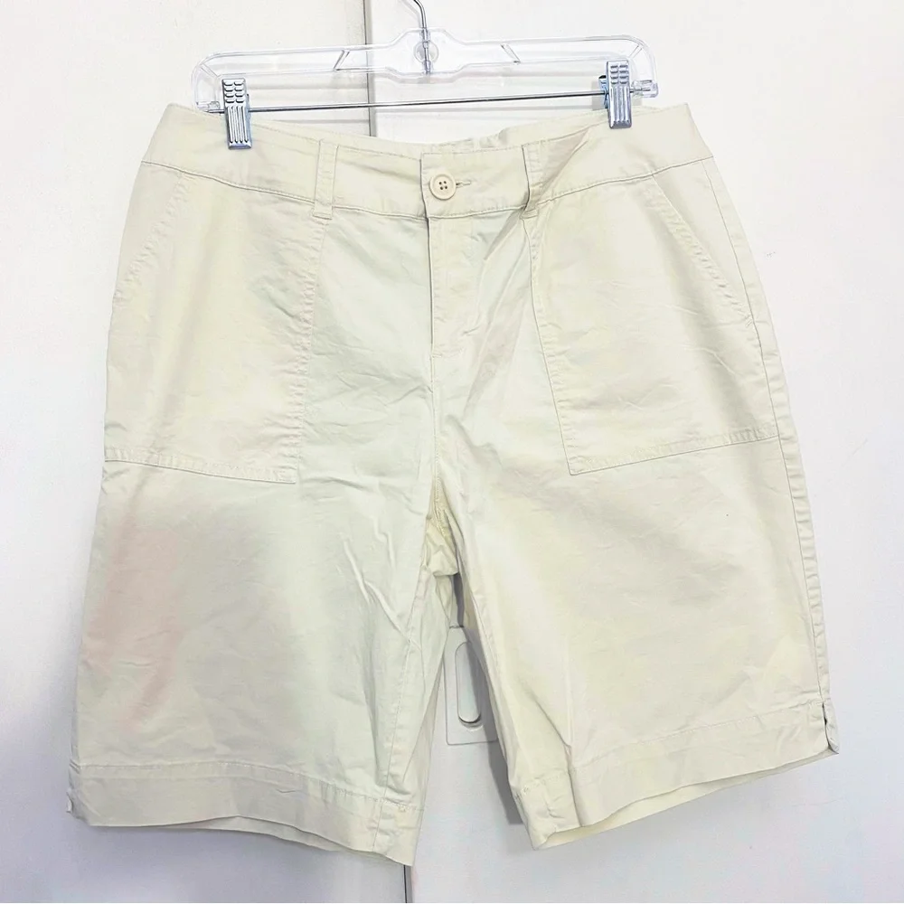 ST. JOHN’S BAY stretch lightweight woven cotton khaki zip fly shorts 14P